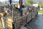 Kumların arasında 450 bin paket kaçak sigara