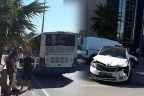 Ters yoldan girince otobüse çarptı