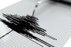 Hafif şiddetli depremler devam ediyor