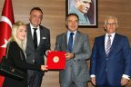 İşadamından Bilim Sanat Merkezi’ne 800 bin lira