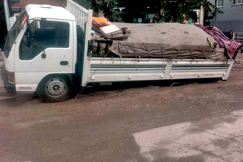 Alt yapı için kazılan yollar tuzak gibi