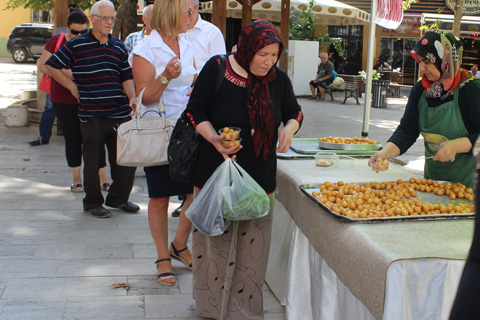 Basmacı için lokma hayrı