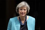 Buldan’dan İngiltere Başbakanı Theresa May’e ipek şal