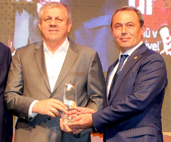 Önce iflas erteleme istedi, sonra ödül aldı