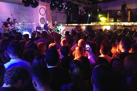 Route’ta Ceylan Ertem izdihamı