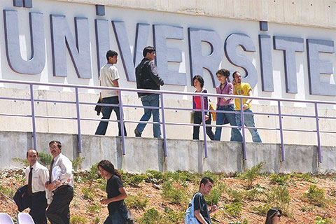 Üniversitelilerin burs ve kredi başvuruları başladı