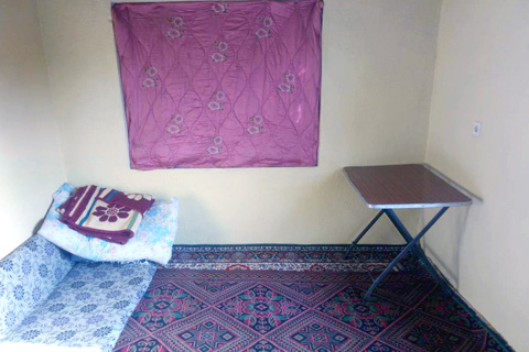 Evler temizlendi, boyandı ve eşyaları yenilendi