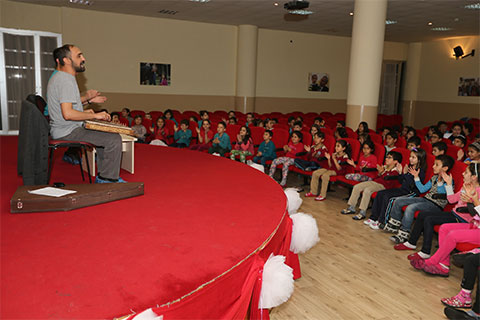 Öğrenciler Türk enstrümanları ile buluşuyor