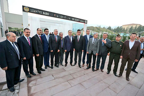 Denizli Barosu yeni hizmet binasına kavuştu