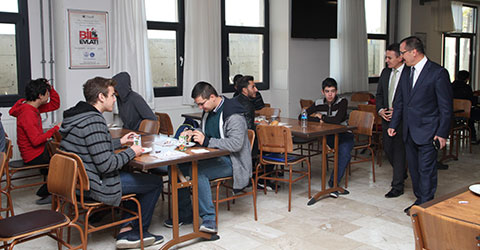 denizli-pau-rektor-tip-ogrencileri-ile-birarada-2