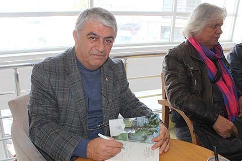 Pilevne şiirlerini kitapta topladı