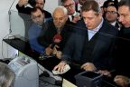 AK Partililer dolarlarını bozdurdu