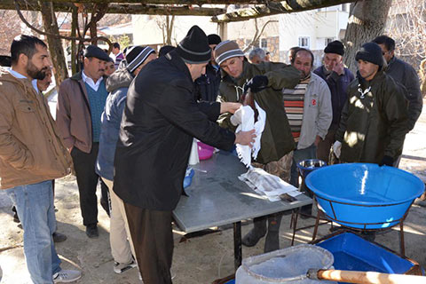 Alabalık yetiştiricileri eğitimde
