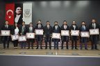 Cübbe giydiler, mesleğe adım attılar