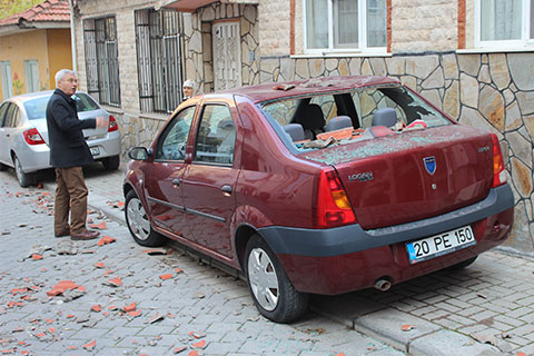 Madde bağımlısı mahalleyi birbirine kattı