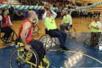 Tekerlekli sandalyede basketbol oynadılar