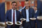 Çal’ın PAÜ’deki tanıtımında 300 kilo sarma dağıtıldı