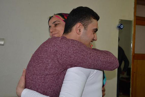 Komando er Emre Bıçak’tan ailesine sürpriz