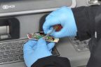 ATM’ye yerleştirdikleri kopyalama cihazını alamadan kaçtılar