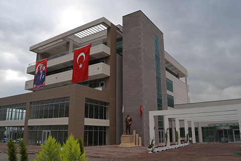 Denizli Barosu kiracılarını bekliyor