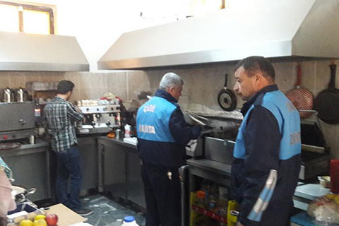 Çivril zabıta ekipleri denetimleri artırdı