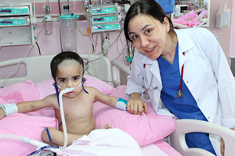 2 çocuk DDH’da uygulanan tedaviyle hayata tutundu