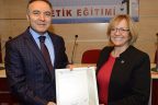 “Etik Eğitimi”ne katılan mali müşavirlere sertifika