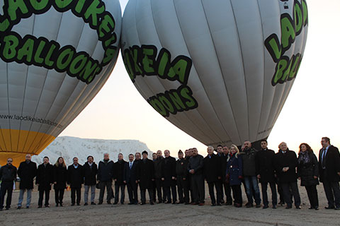 Pamukkale’de balon uçuşları başladı