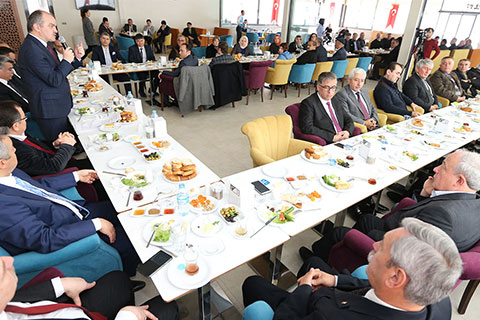 Gürlesin’in muhtarlarla çevre buluşması