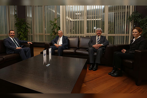 Rektör’den hayırsevere bağış teşekkürü