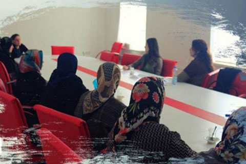 Mahkum eşlerine “Mahkum Değilim” projesi
