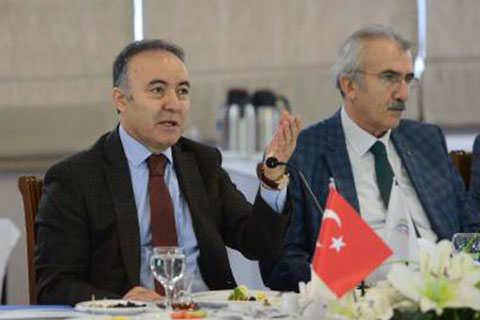 Vali Altıparmak’tan müdürlere proje uyarısı