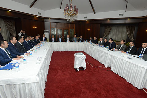 Vali Altıparmak kaymakamlar ile buluştu