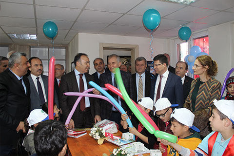 Türkiye’de ilk olma özelliğini taşıyan ÇEM Denizli’de açıldı