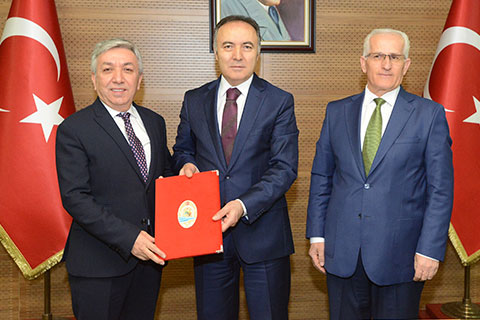 Hayırsever Kımıl’dan eğitime 3.5 milyon liralık katkı