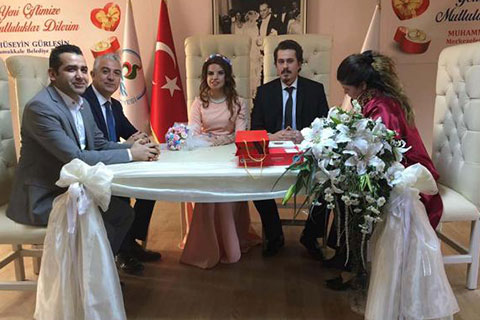 Sevgililer Günü’nde nikaha koştular