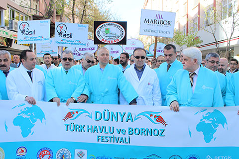 Denizli’de bornoz şov