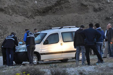 Dövülmüş ve boğazı kesilmiş halde bulundu