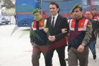Kayhan’dan, savunmasında çok ince göndermeler