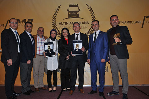 Arpacı, yılın sağlık müdürü ödülünü aldı