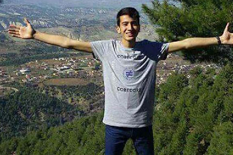 Sarayköy’de hafif ticari araç TIR’a arkadan çarptı: 1 ölü 5 yaralı