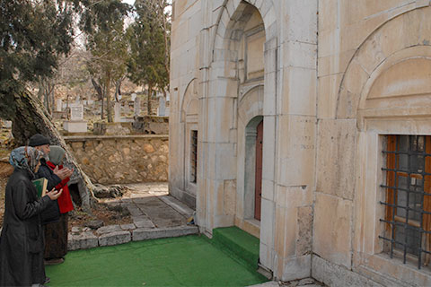 Baklan’da bulunan Hüsameddin Gazi Türbesi’nde düzenleme çalışmaları başlıyor