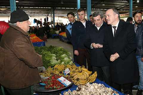 Gürlesin’den pazaryeri ziyareti