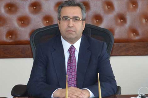 Demir, dillere tercüman oldu!