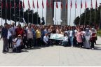 PATRON İŞÇİLERİNİ GEZİYE GÖNDERDİ