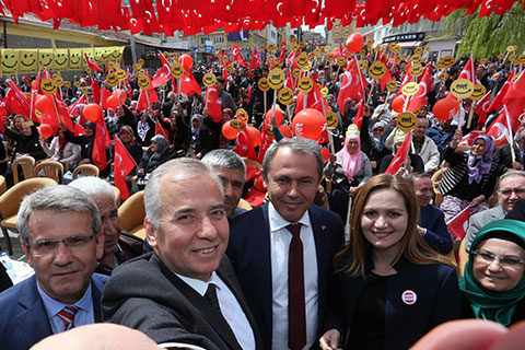 Zolan: “Evet ile krizler son bulacak, Türkiye’nin önü açılacak”