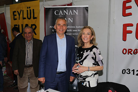 Ünla yazarlar Kitap Fuarı’nı renklendirdi