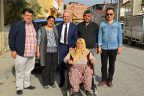 Sarayköy Belediyesi Haver Zemin Kaplan’a tekerlekli sandalye verdi