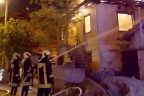 Sırakapılar’da iki katlı ev yandı