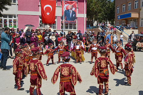 Tavas’ta gecikmeli bayram